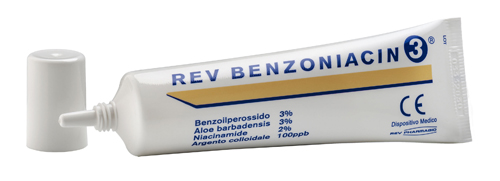 REV BENZONIACIN 3 CREMA 30 ML - Farmaciacarpediem.it